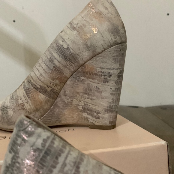 Women’s BCBGeneration high heels. - Picture 6 of 8